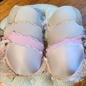 4 VS Dream Angels, lace strap bras.